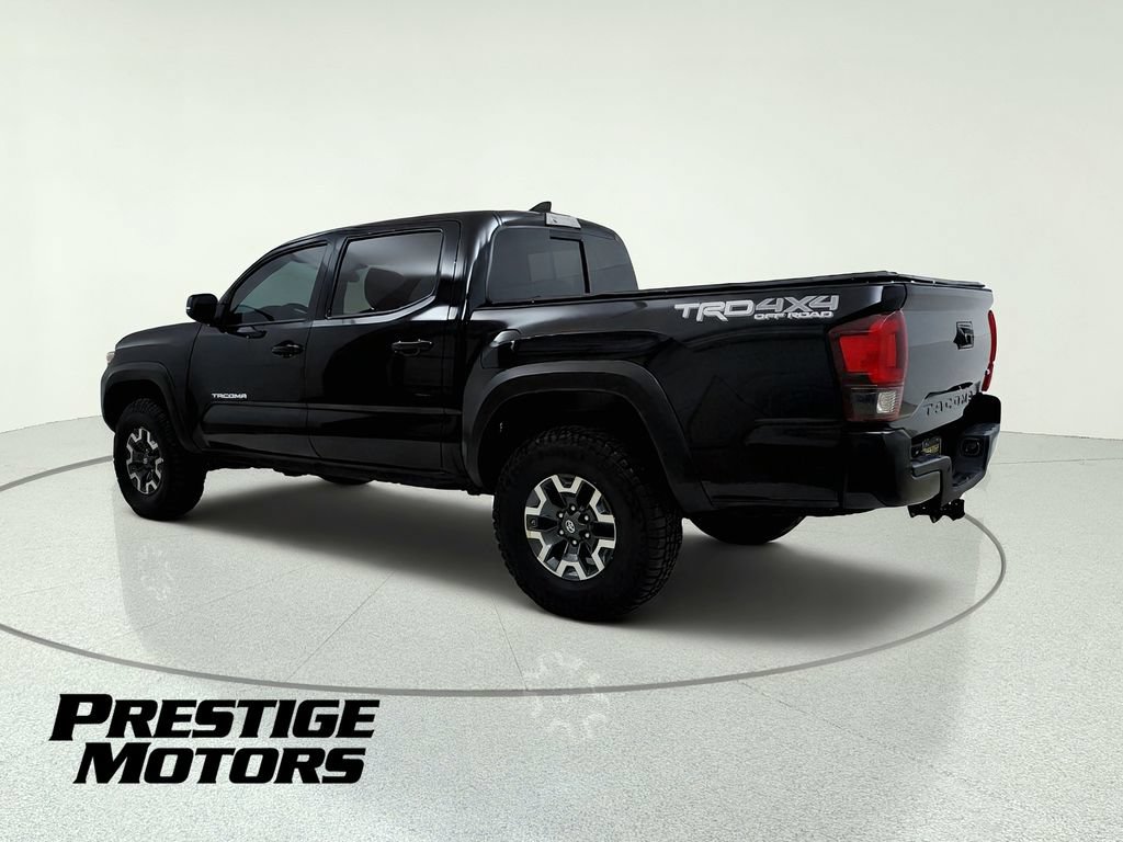 Used 2018 Toyota Tacoma TRD Off-Road w/ Technology Package AWD/4WD image 5