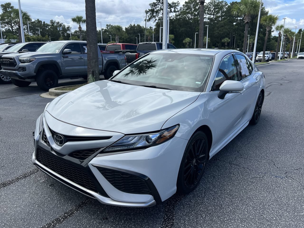 Used 2024 Toyota Camry XSE FWD image 5