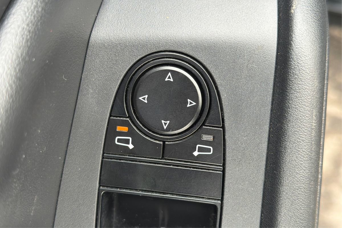 Used 2021 MAZDA MAZDA3 s image 37