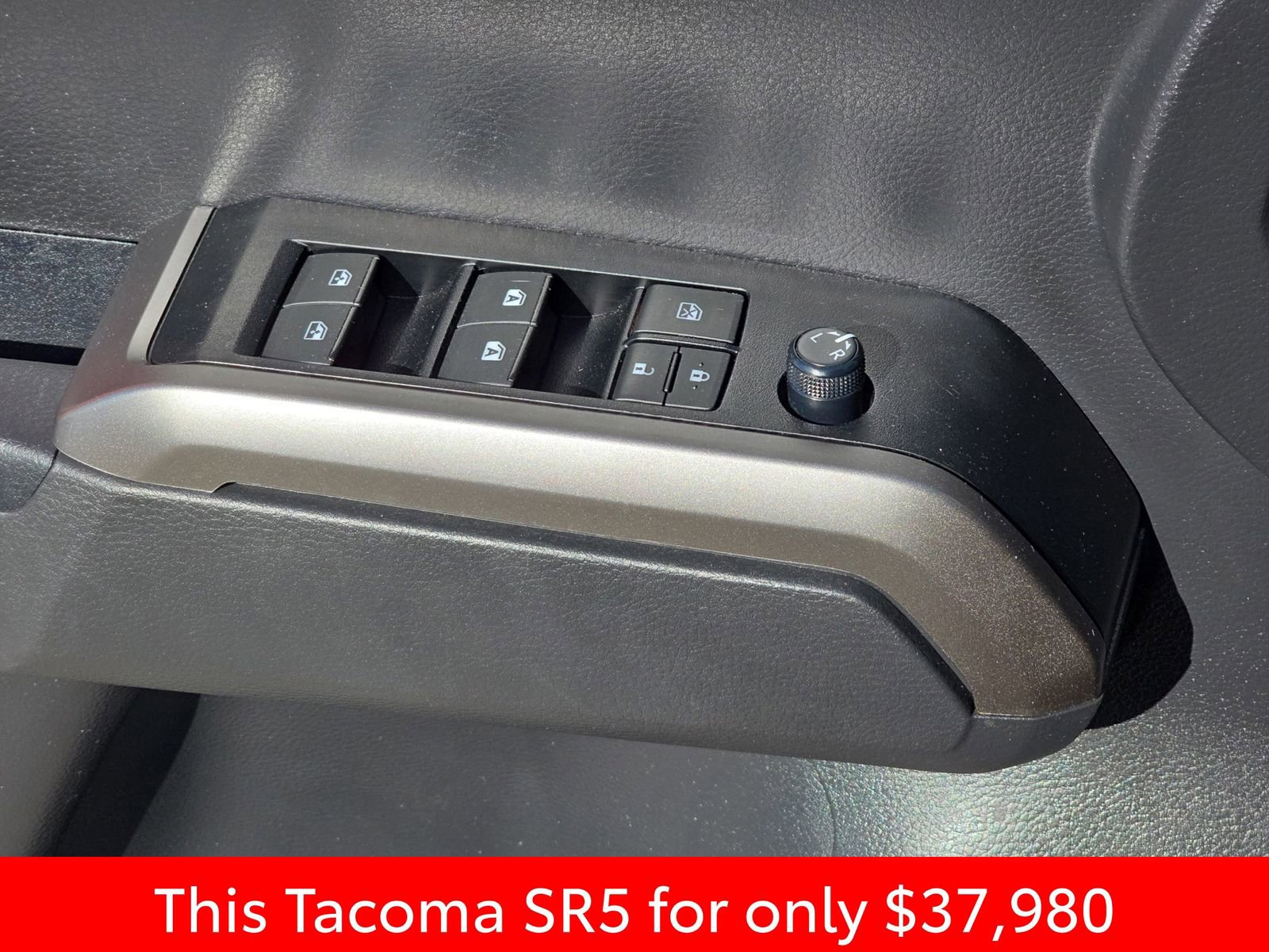Used 2023 Toyota Tacoma SR5 w/ Technology Package AWD/4WD image 34