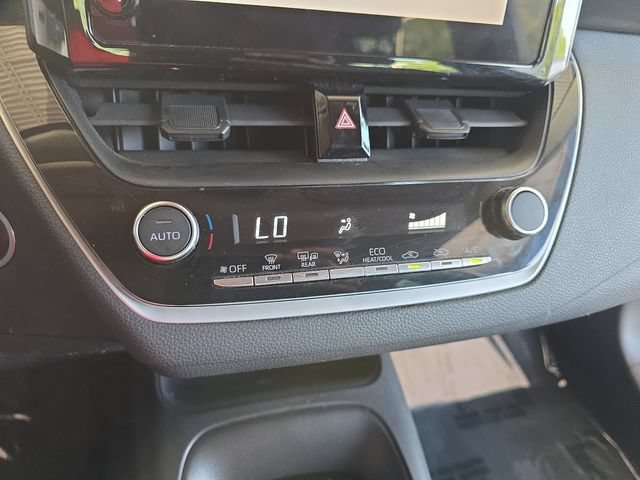 Used 2024 Toyota Corolla LE w/ LE Convenience Package FWD image 18