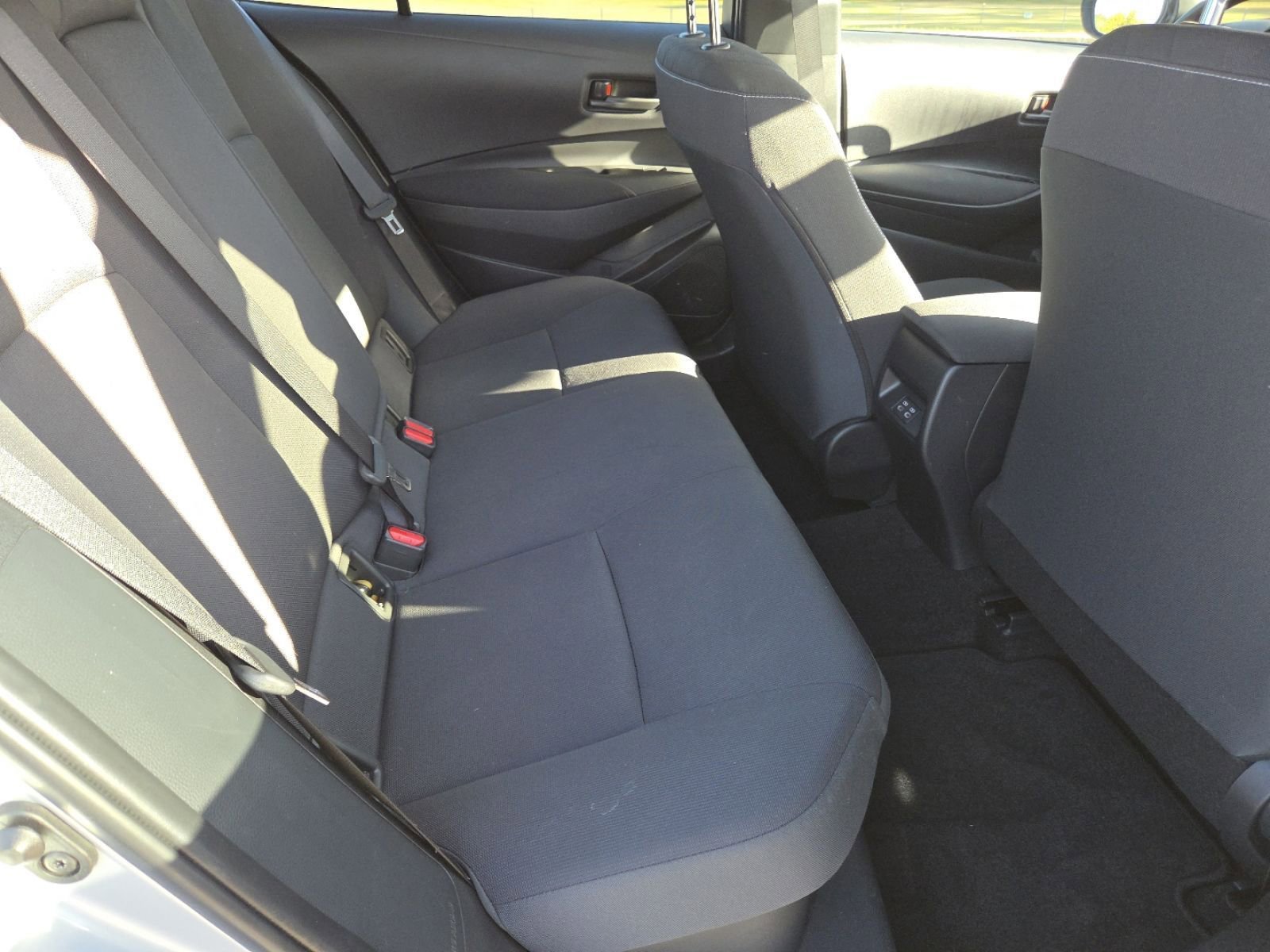 Used 2023 Toyota Corolla LE image 19