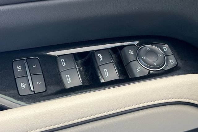 Used 2021 Cadillac Escalade ESV Sport w/ Driver Assist Tech Package AWD/4WD image 12
