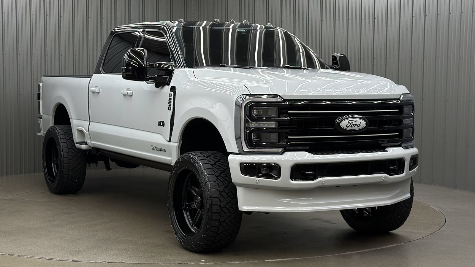 Used 2026 Ford F250 Platinum w/ FX4 Off-Road Package AWD/4WD image 7