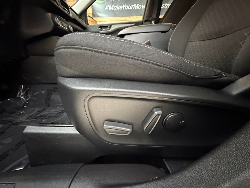 Used 2023 Ford Escape Active AWD/4WD image 25