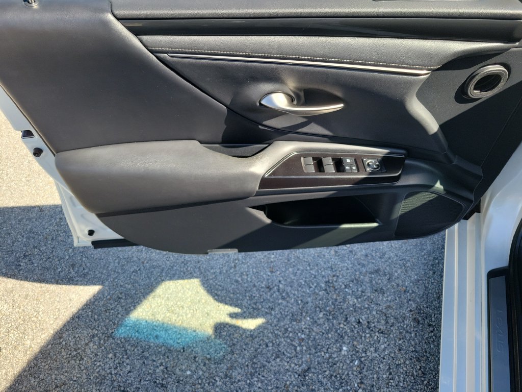 Used 2019 Lexus ES 350 w/ Accessory Package 2 FWD image 25