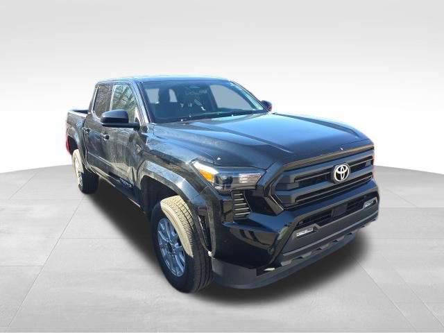 Used 2025 Toyota Tacoma SR5 image 7