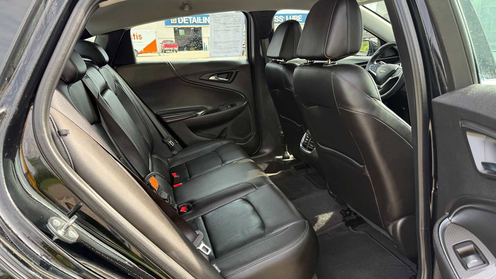 Used 2016 Chevrolet Malibu LT w/ Leather Package FWD image 11