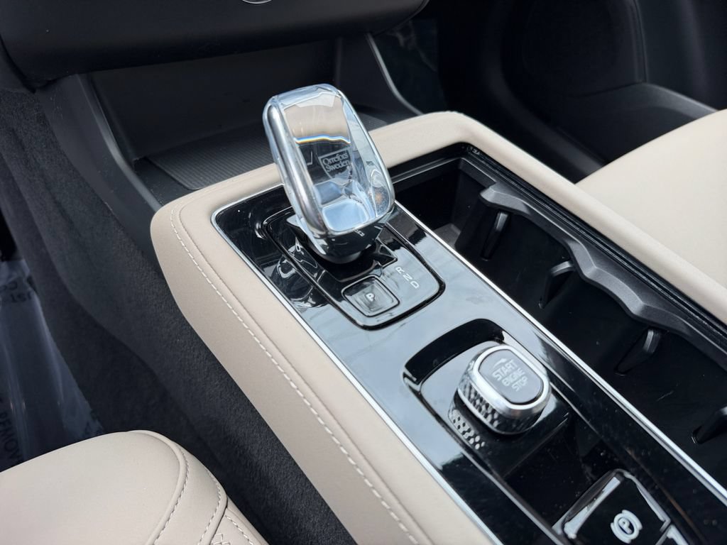 Certified 2026 Volvo XC90 B6 Plus AWD/4WD image 25