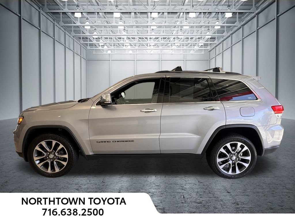 Used 2018 Jeep Grand Cherokee Limited w/ Luxury Group II AWD/4WD image 2