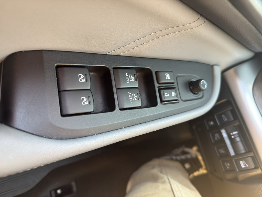 Used 2018 Subaru Outback 2.5i Limited image 14