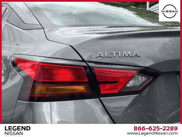 Used 2024 Nissan Altima 2.5 SV AWD/4WD image 11