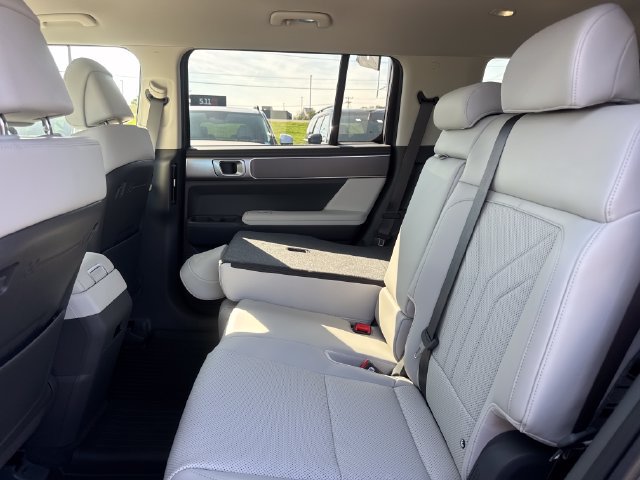 New 2027 Hyundai Santa Fe SEL FWD image 9