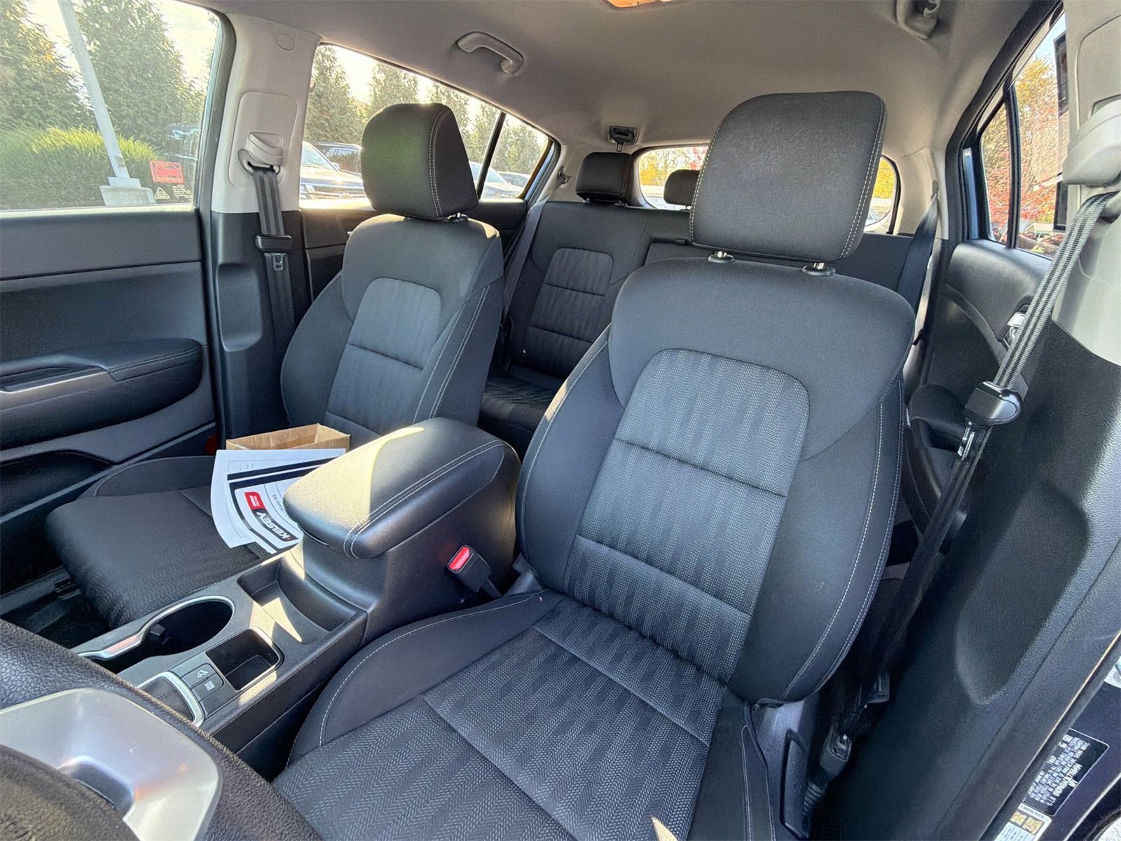 Used 2020 Kia Sportage LX image 18