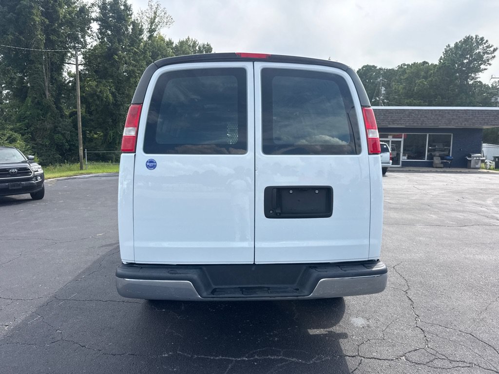 Used 2020 Chevrolet Express 2500 w/ Driver Convenience Package RWD image 4