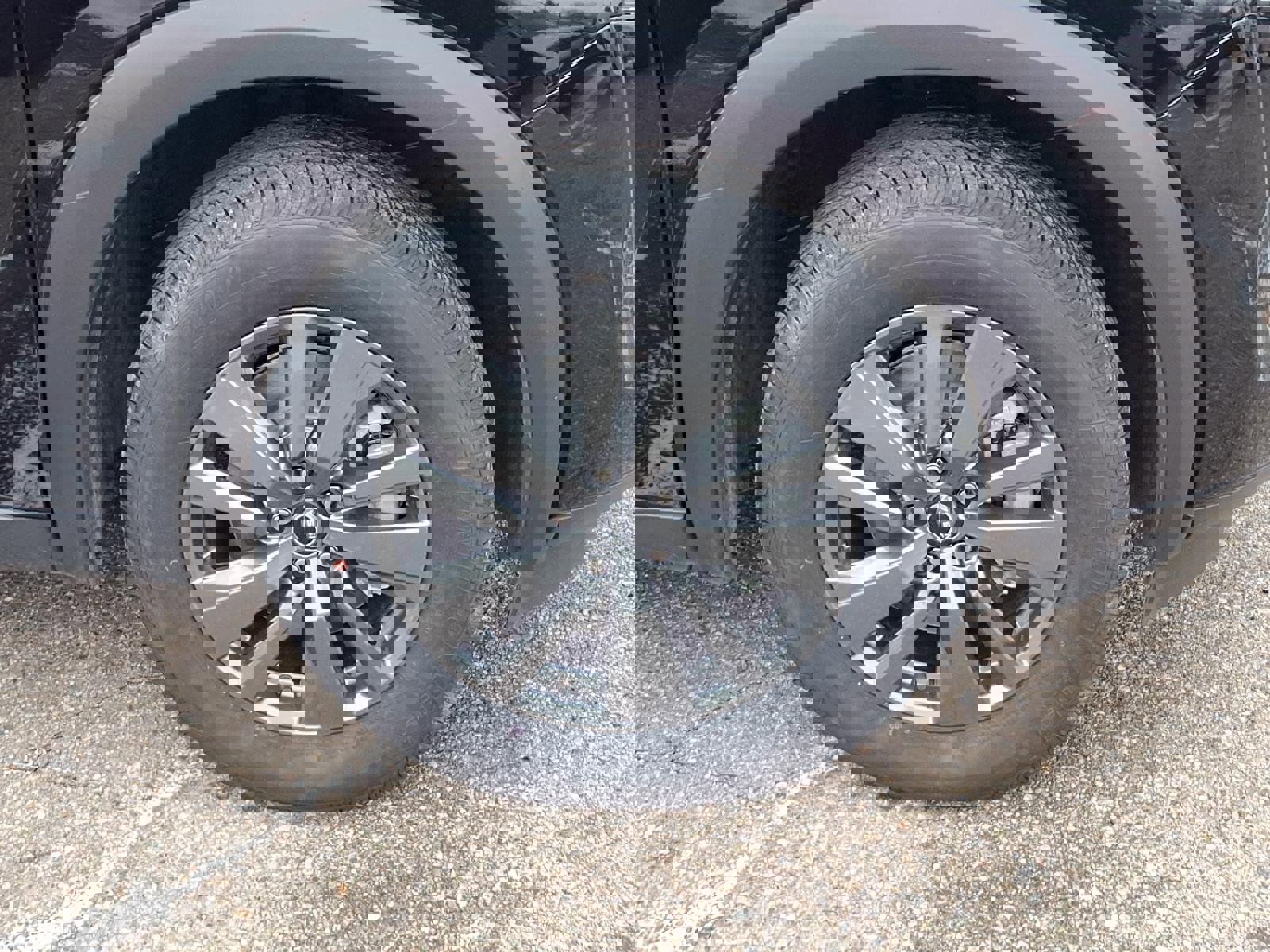 Used 2024 Nissan Pathfinder SV image 22