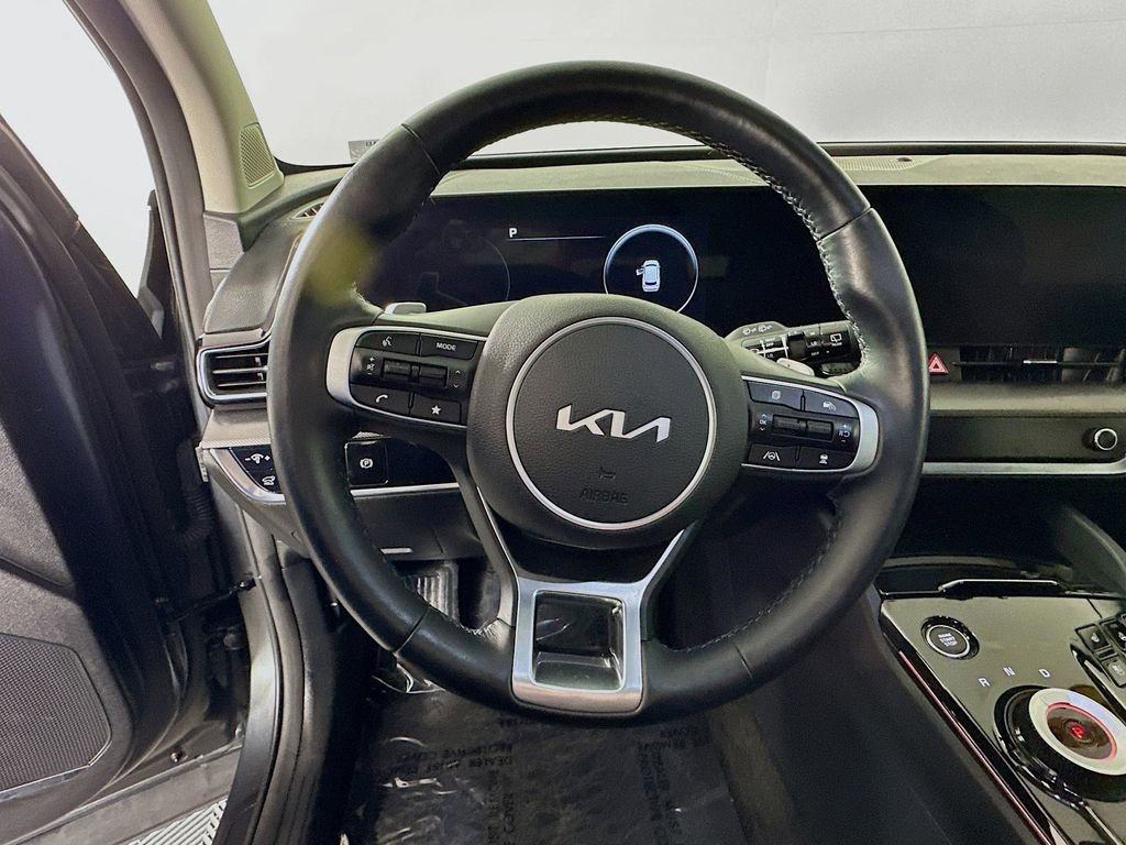 Used 2025 Kia Sportage SX Prestige image 16