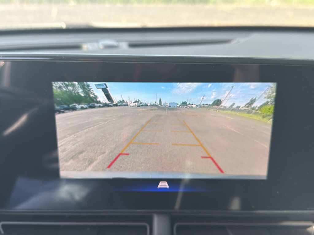 New 2025 Chevrolet Trax LT FWD image 8