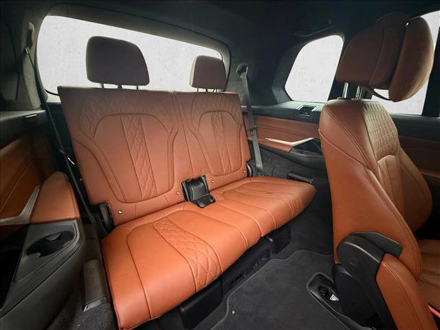 Used 2022 BMW X7 M50i w/ Dynamic Handling Package AWD/4WD image 22