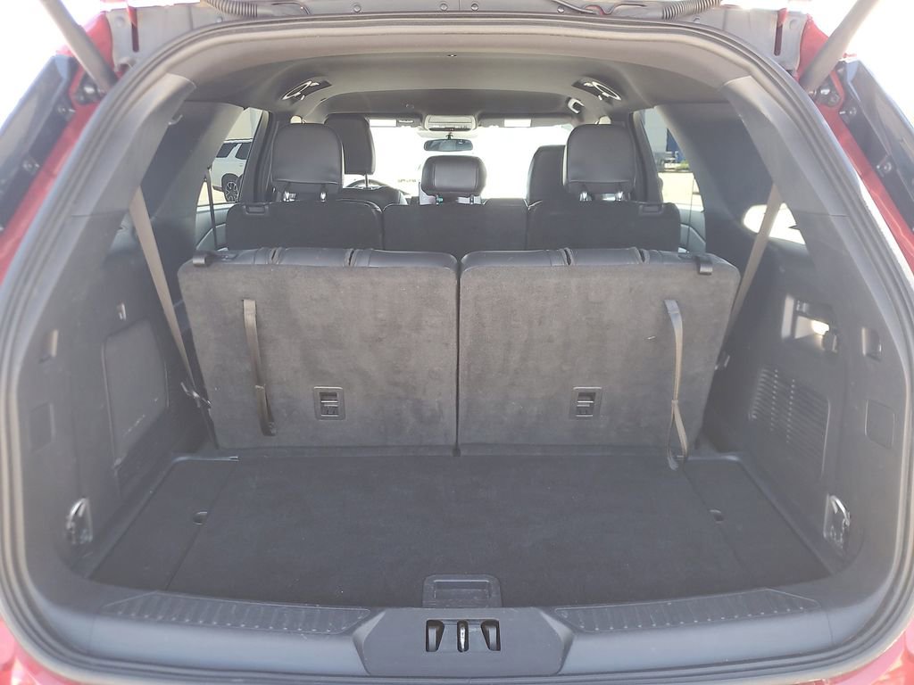 Used 2025 Ford Explorer ST-Line w/ ST-Line Street Pack image 6