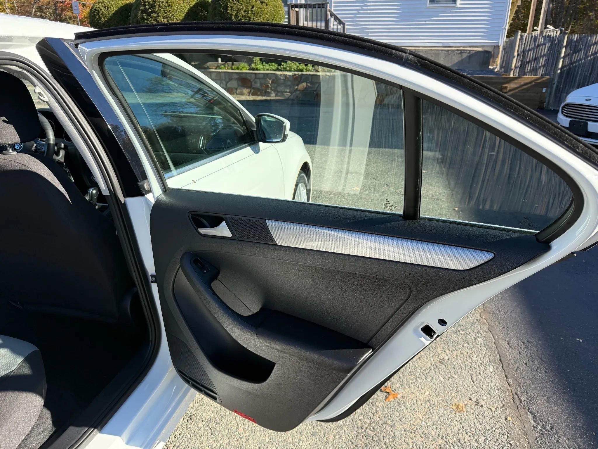 Used 2017 Volkswagen Jetta S w/ Jetta S Cold Weather Package image 17