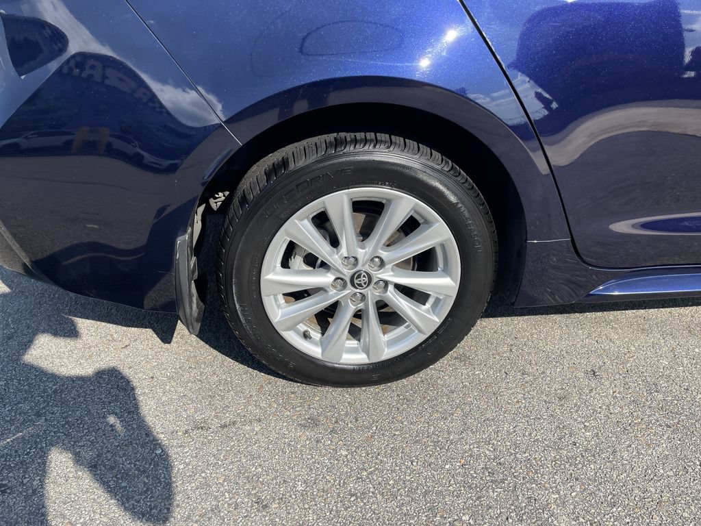 Used 2023 Toyota Corolla XLE FWD image 12