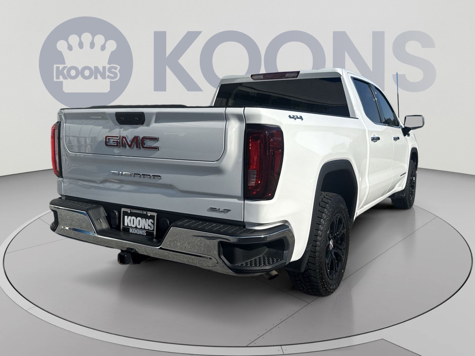 Used 2025 GMC Sierra 1500 SLT AWD/4WD image 7