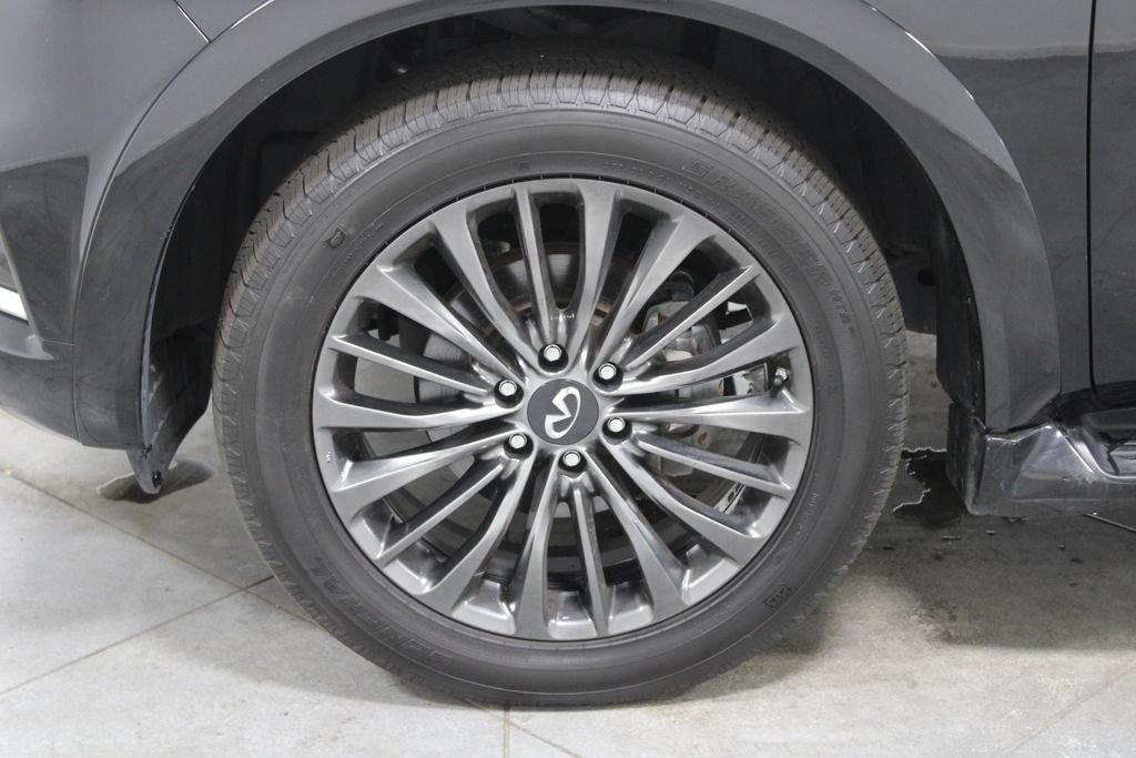 Used 2023 INFINITI QX80 Sensory w/ Cargo Package AWD/4WD image 19