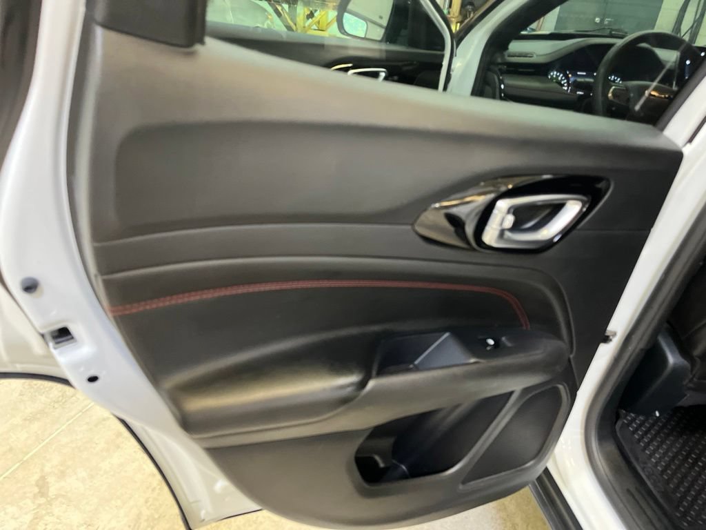 Used 2025 Jeep Compass Trailhawk AWD/4WD image 25