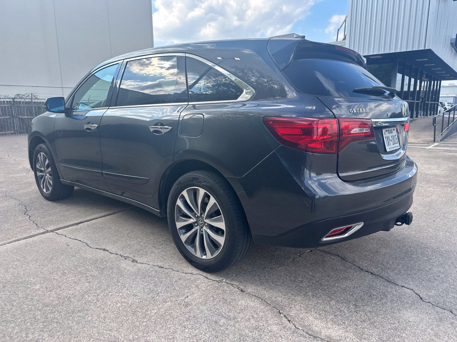 Used 2016 Acura MDX w/ Technology Package AWD/4WD image 4