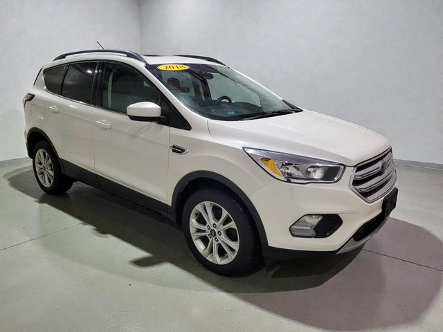 Used 2018 Ford Escape SE w/ SE SYNC Package image 2