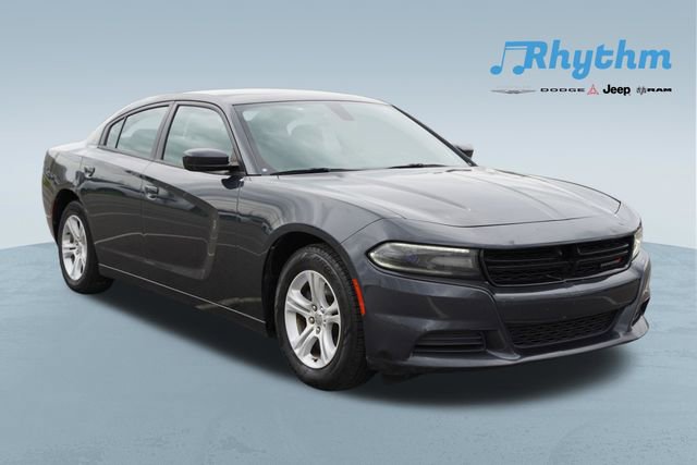 Used 2018 Dodge Charger SXT image 1