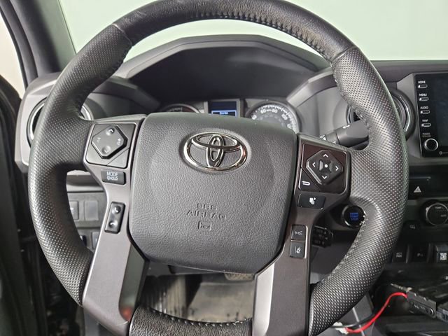 Used 2022 Toyota Tacoma TRD Off-Road w/ Technology Package AWD/4WD image 22
