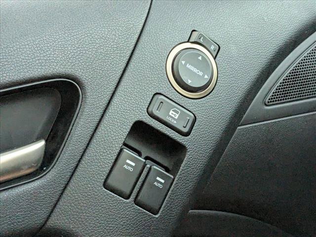 Used 2014 Hyundai Genesis 2.0T image 12