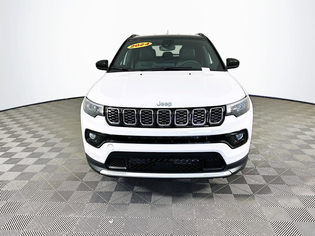 Certified 2024 Jeep Compass Limited image 4