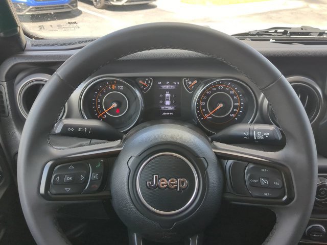 Used 2023 Jeep Gladiator Sport AWD/4WD image 29