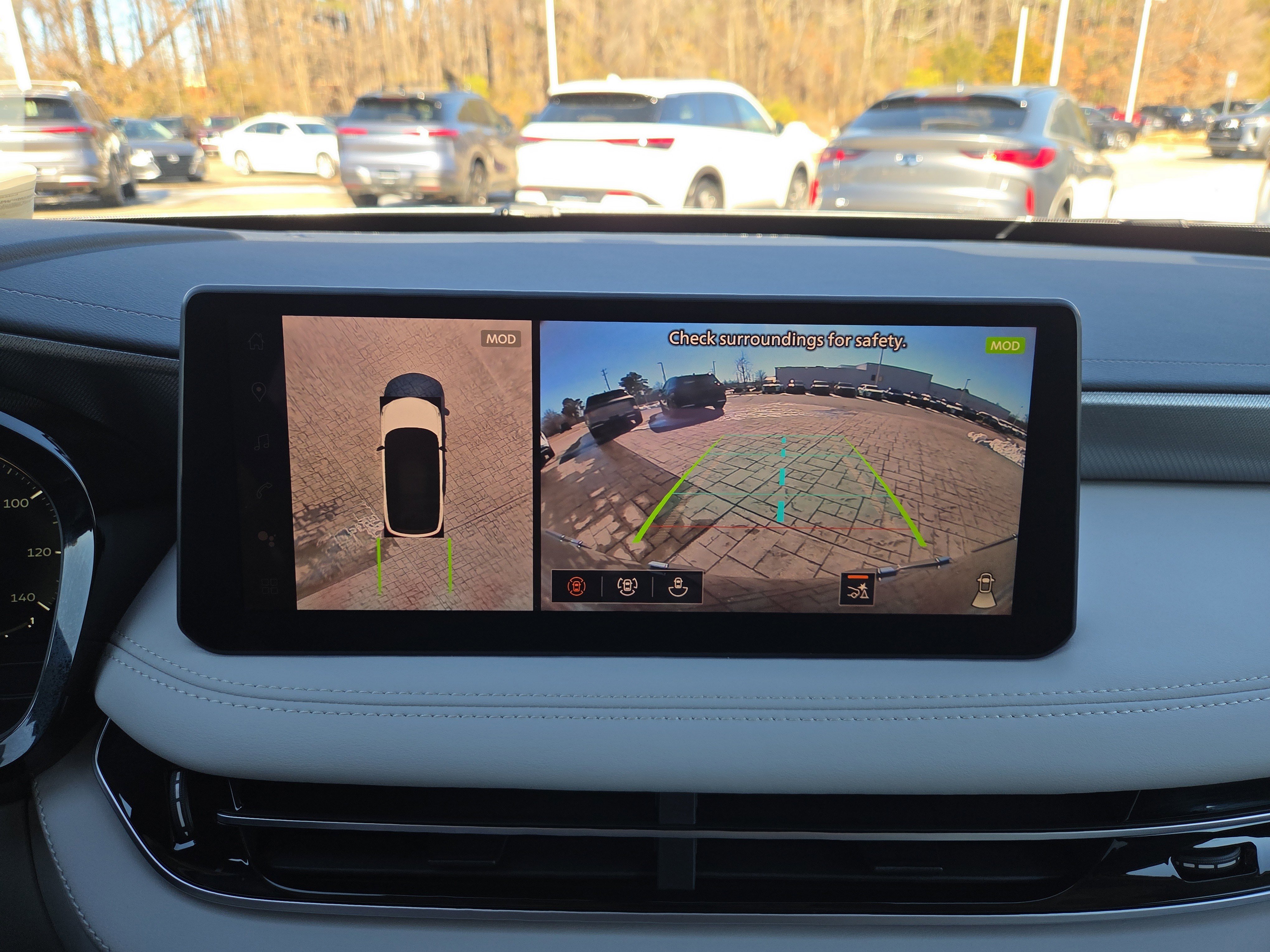 Used 2026 INFINITI QX60 Luxe w/ Cargo Package image 13