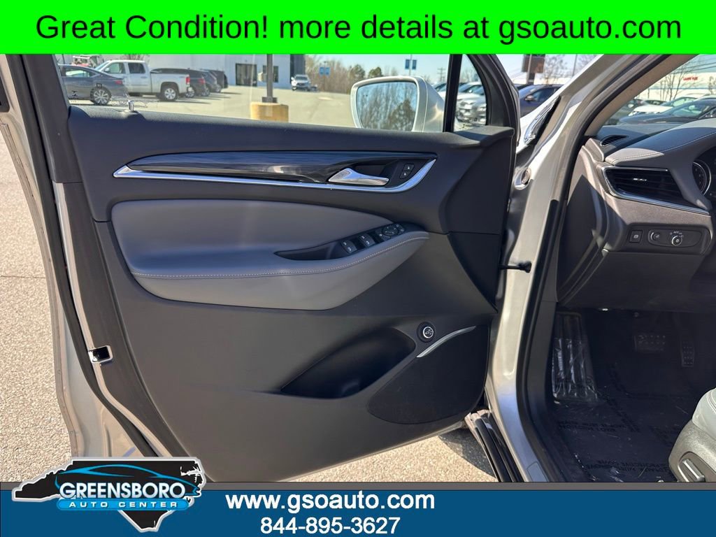 Used 2019 Buick Enclave Essence image 14