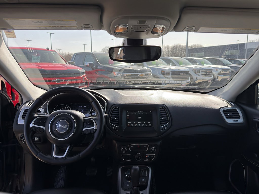 Used 2020 Jeep Compass Latitude w/ Cold Weather Group image 28