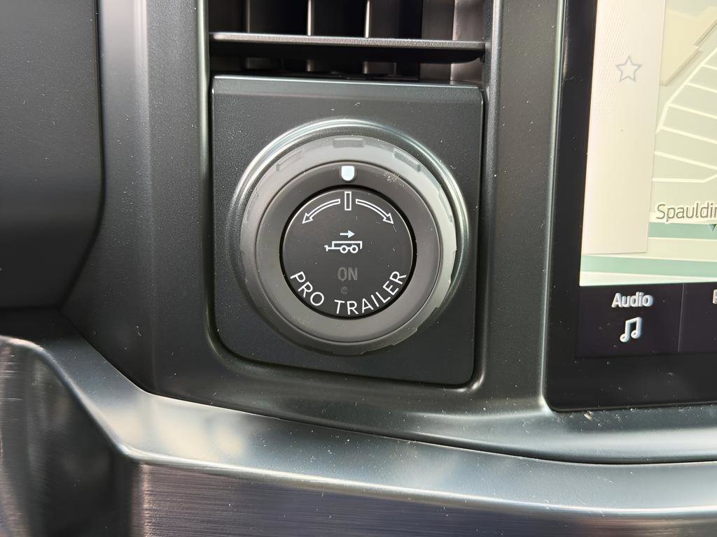 New 2026 Ford F350 Lariat w/ Black Appearance Package image 19