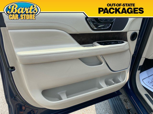 Used 2019 Lincoln Navigator Reserve AWD/4WD image 27