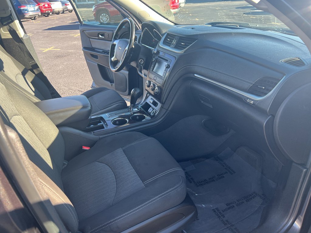 Used 2017 Chevrolet Traverse LT image 20