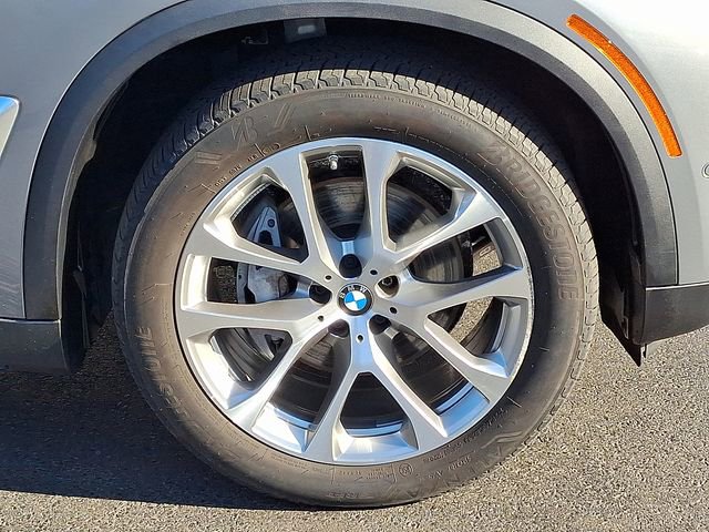 Used 2024 BMW X5 xDrive40i w/ Premium Package image 8