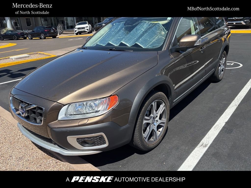 Used 2013 Volvo XC70 T6 image 1