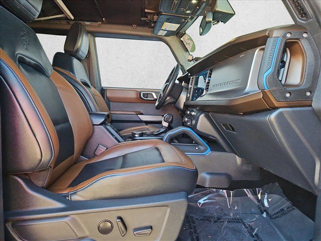 Used 2022 Ford Bronco Outer Banks w/ Sasquatch Package AWD/4WD image 21