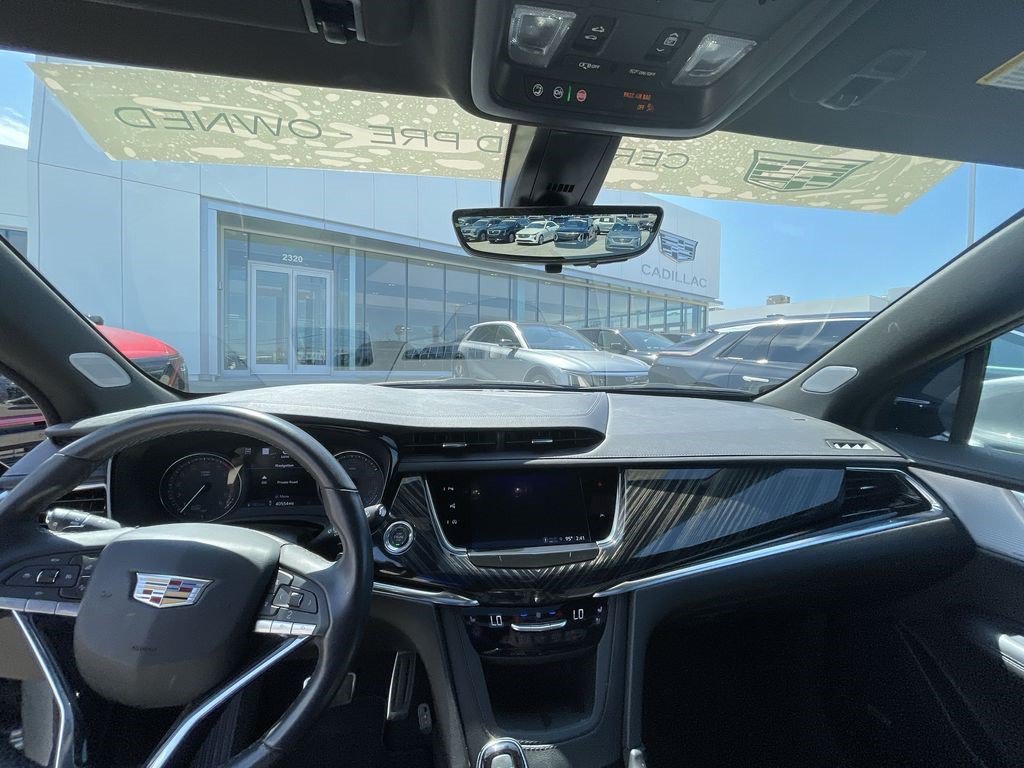Certified 2024 Cadillac XT6 Premium Luxury w/ Technology Package AWD/4WD image 12