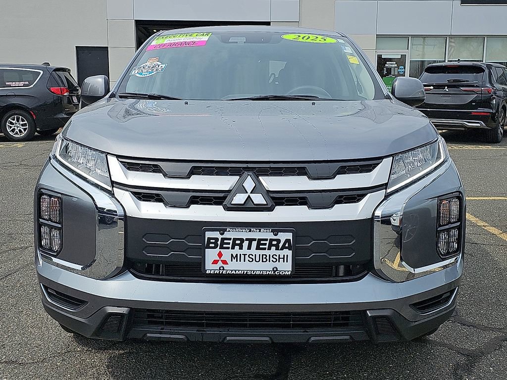 Used 2025 Mitsubishi Outlander Sport ES image 2
