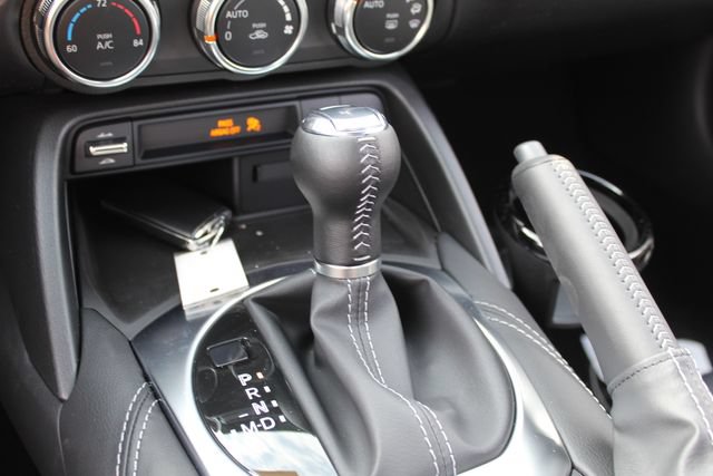 New 2026 MAZDA MX-5 Miata RF Grand Touring RWD image 25