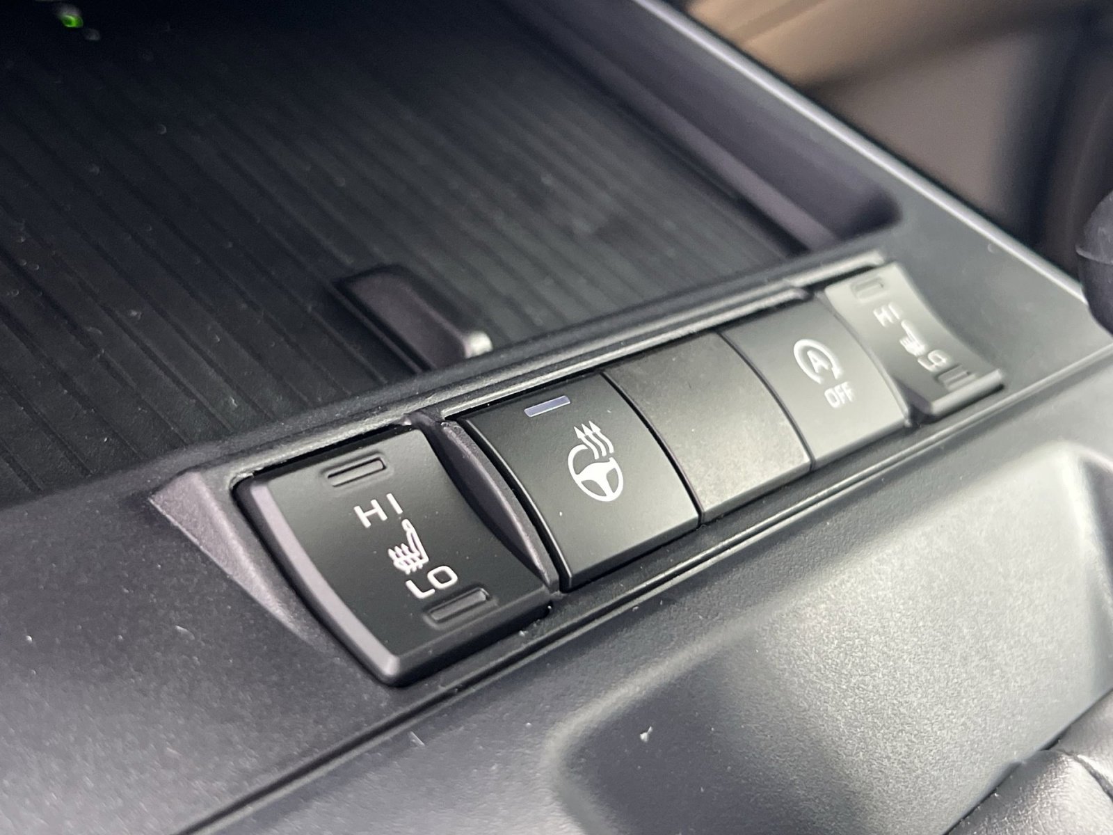 New 2026 Toyota Corolla Cross XLE image 25