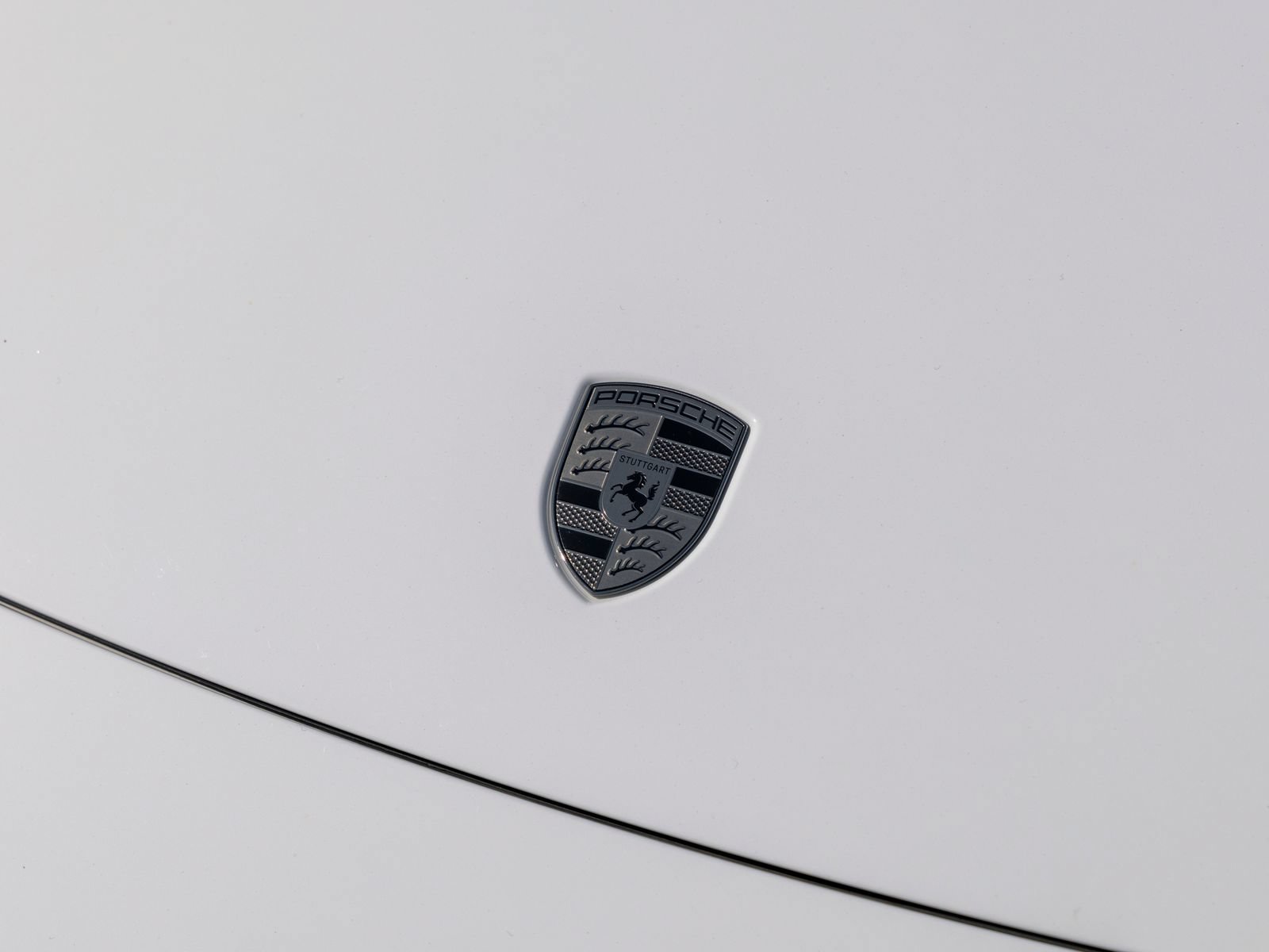 New 2025 Porsche Macan Turbo Electric AWD/4WD image 16